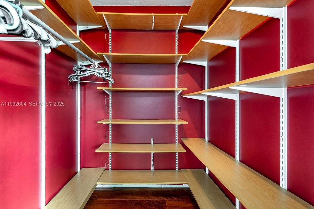 THE YACHT CLUB AT AVENTUR - Residential Lease