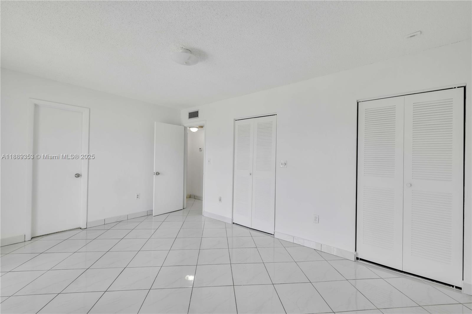 BROOKVIEW CONDO - Residential