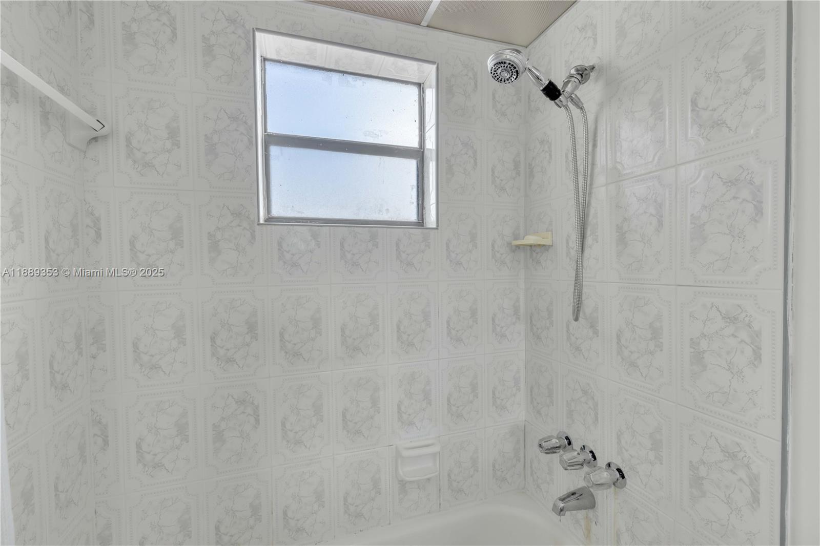 BROOKVIEW CONDO - Residential