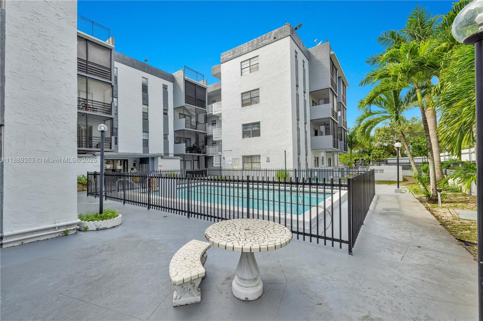 BROOKVIEW CONDO - Residential