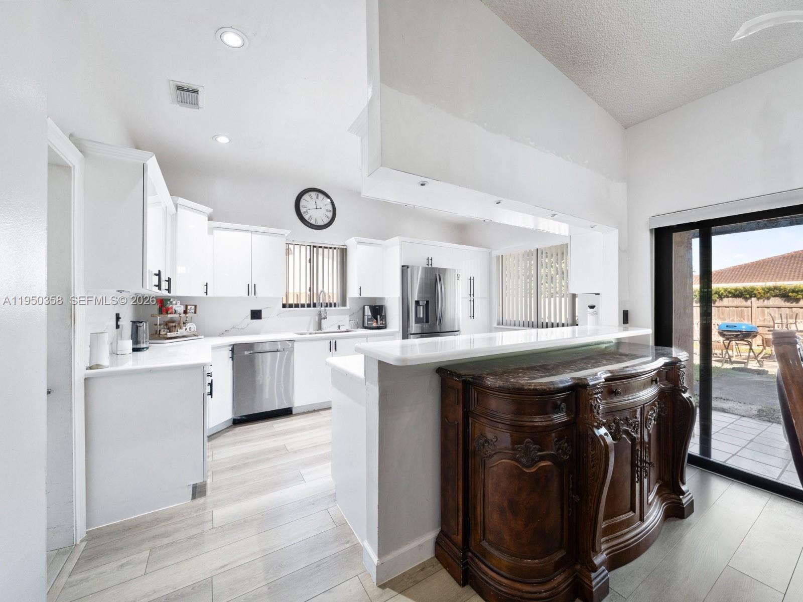 CAMBRIDGE ESTATES - Residential