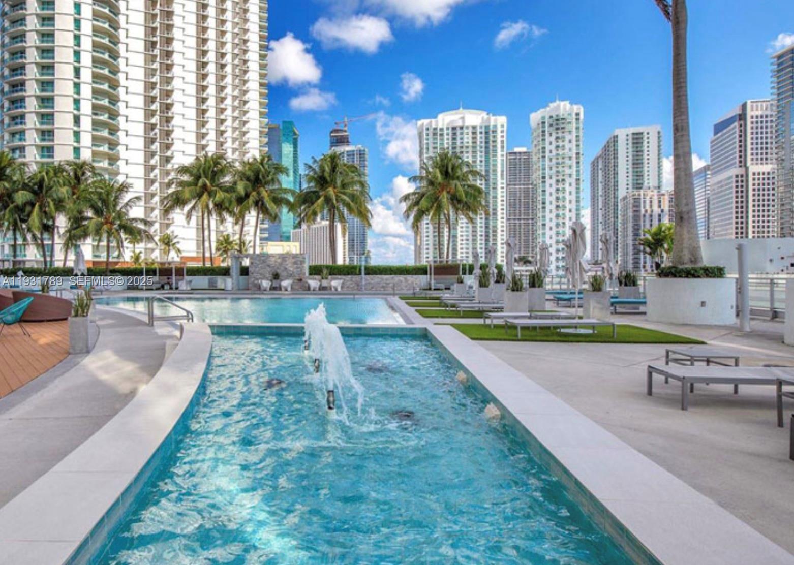 IVY CONDO - Residential