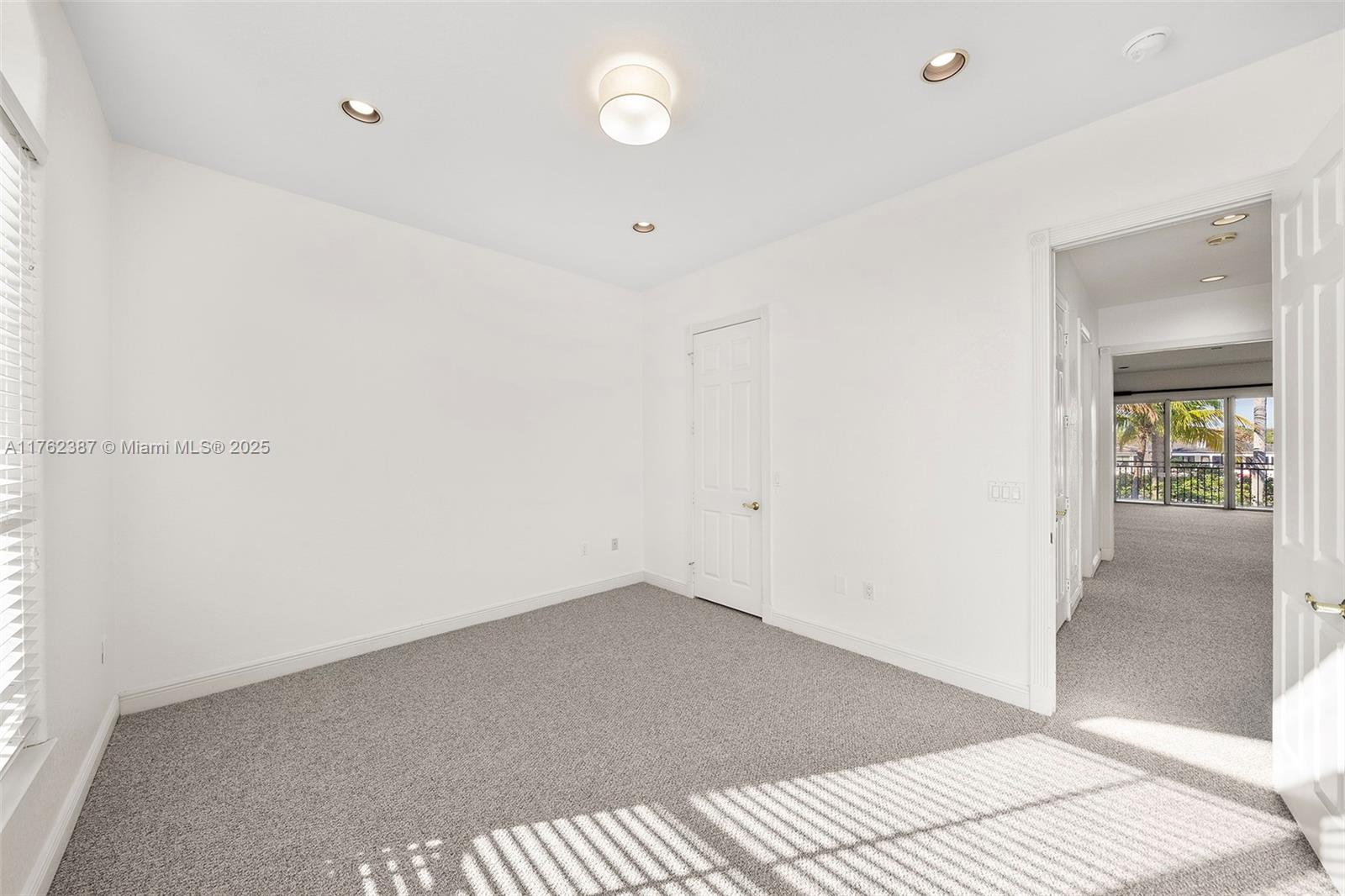 THREE ISLANDS 3RD SECTION - Residential