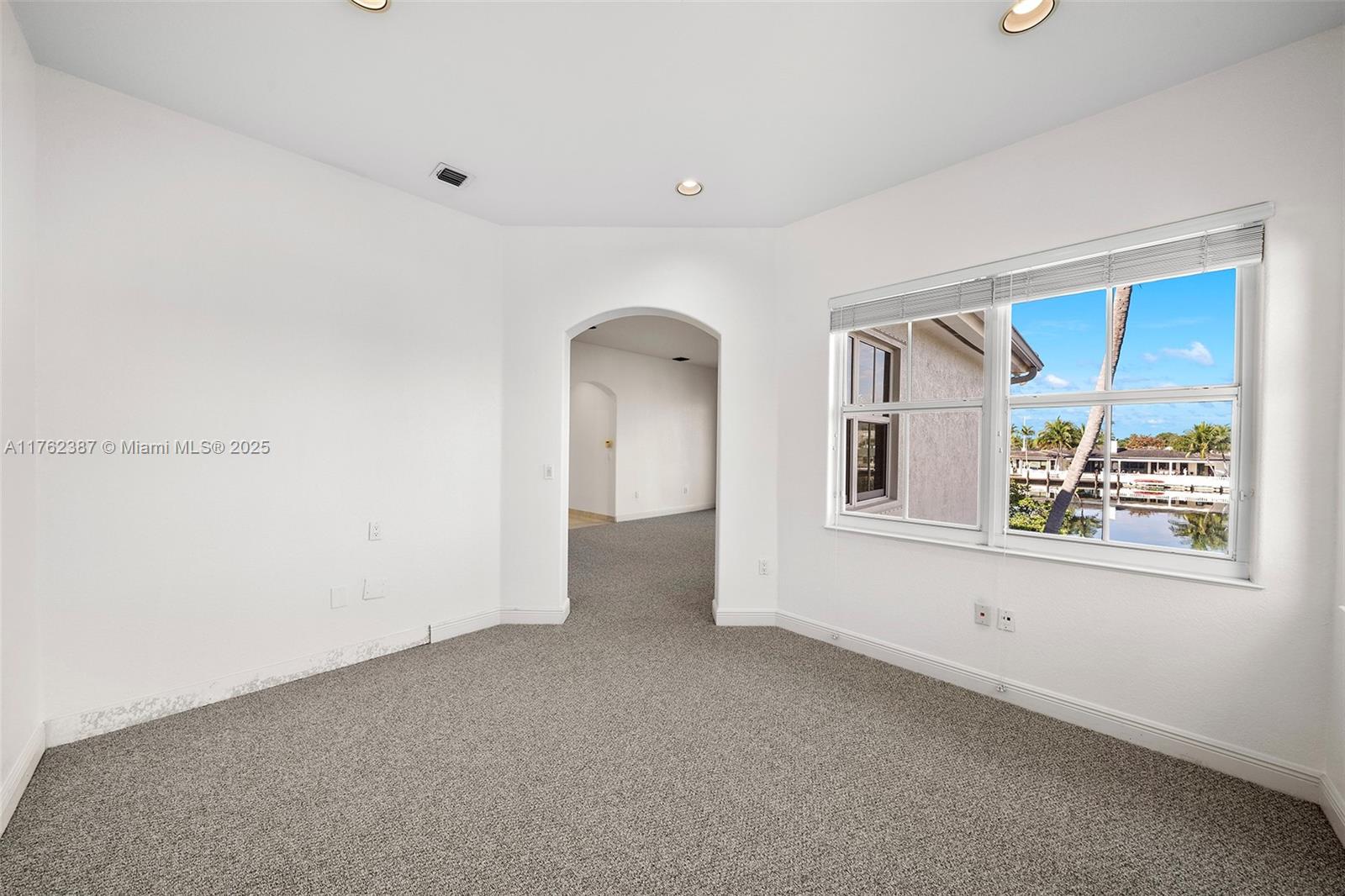 THREE ISLANDS 3RD SECTION - Residential