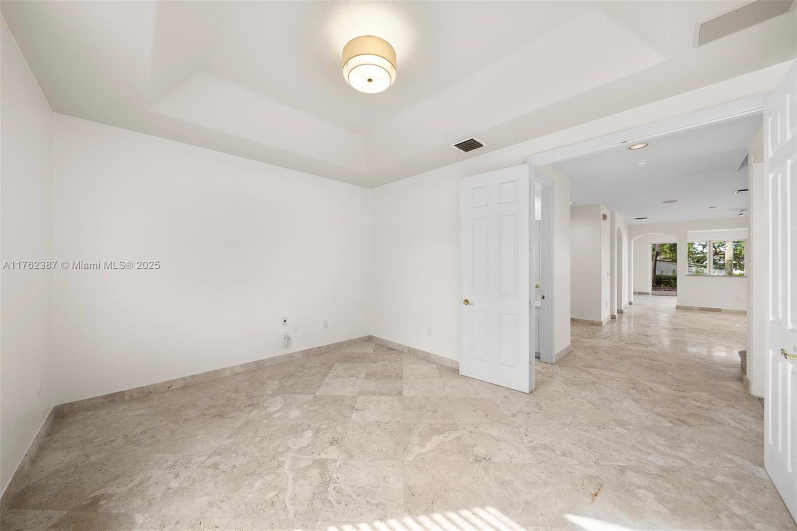 THREE ISLANDS 3RD SECTION - Residential