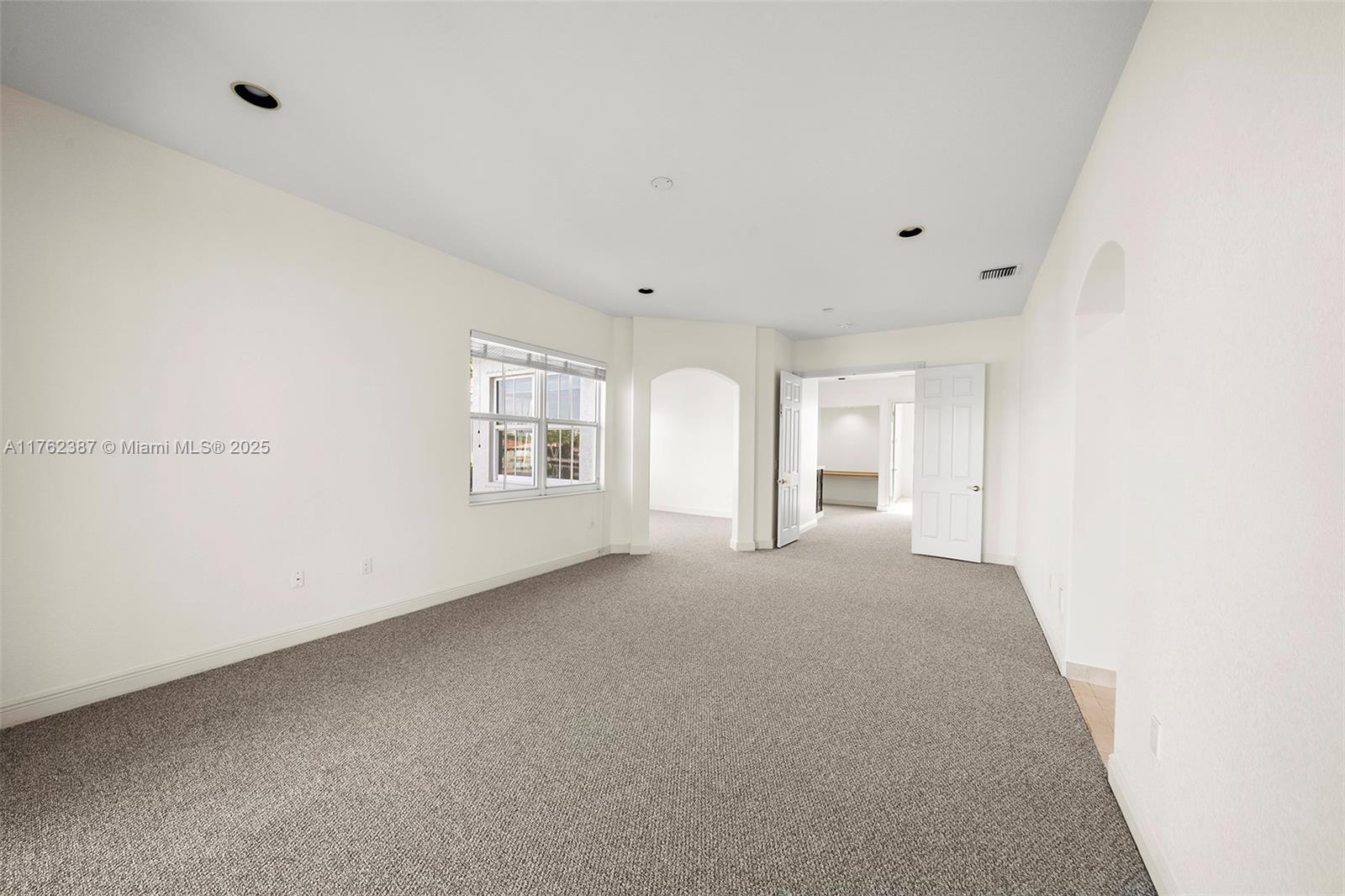 THREE ISLANDS 3RD SECTION - Residential