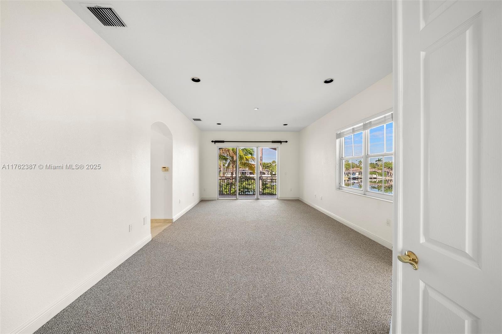 THREE ISLANDS 3RD SECTION - Residential