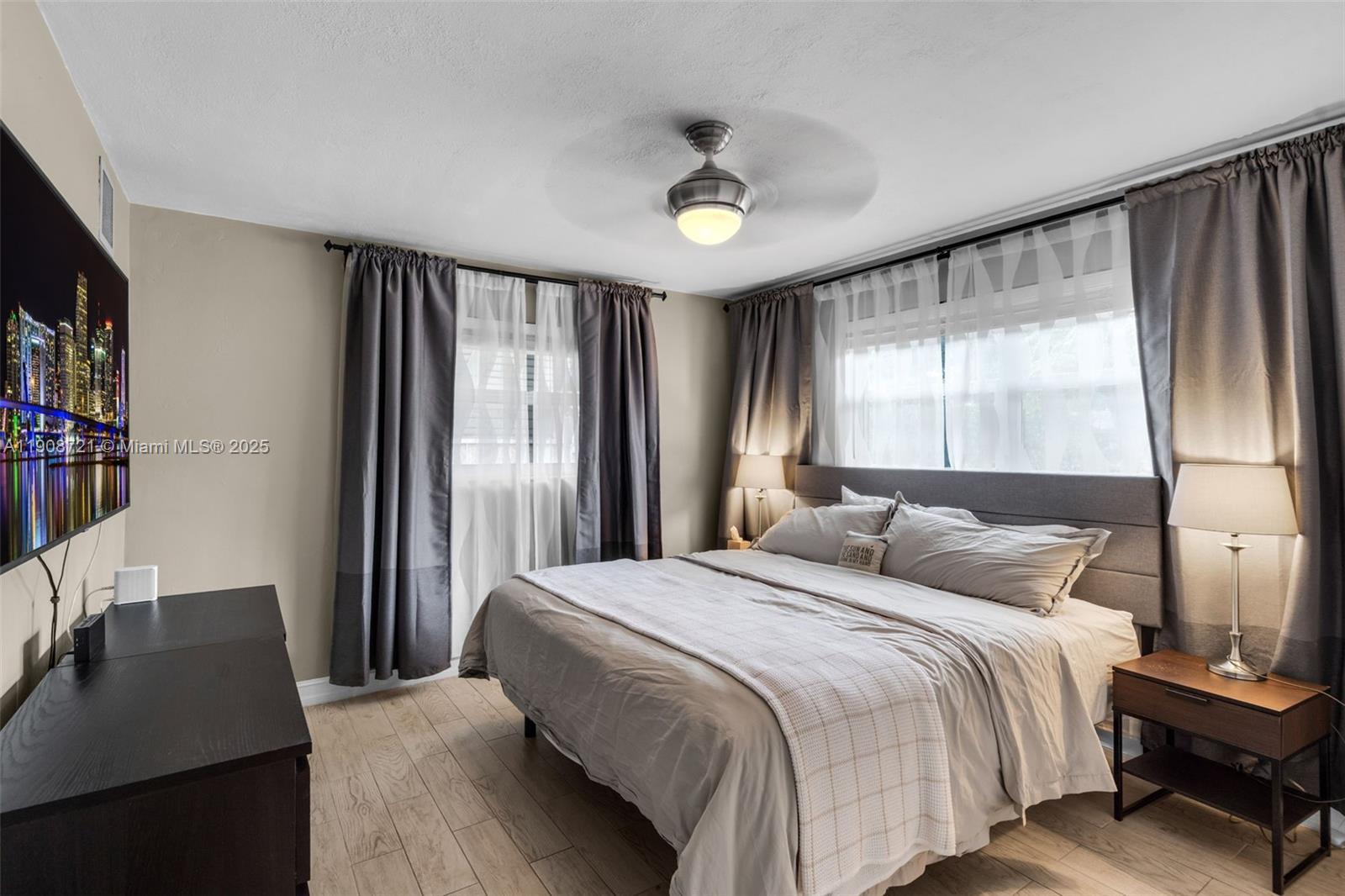 AVON PARK - Residential