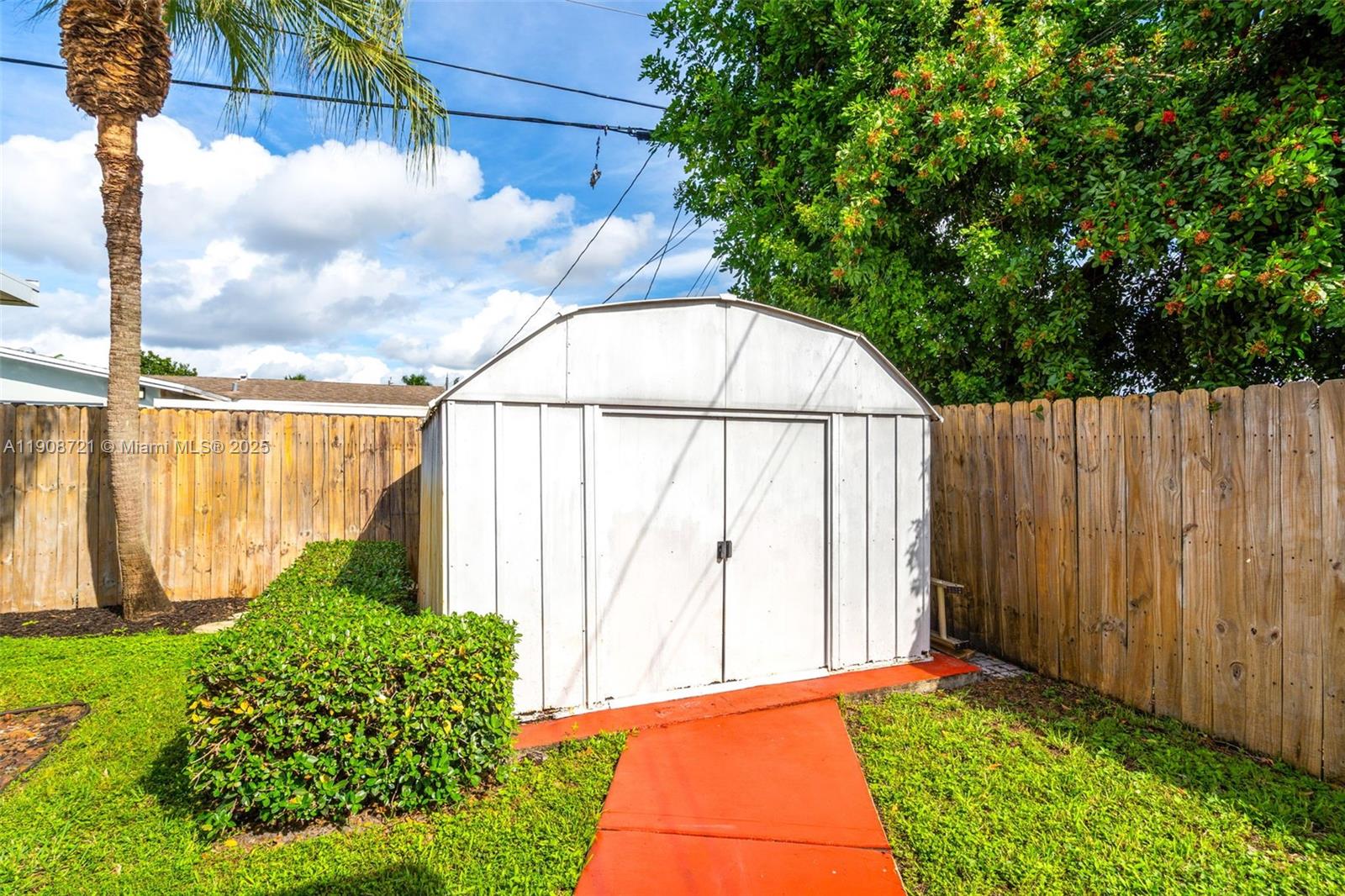 AVON PARK - Residential