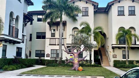 Photo of 10620 NW 88th St #205, Doral, FL 33178 (MLS # A12012759)