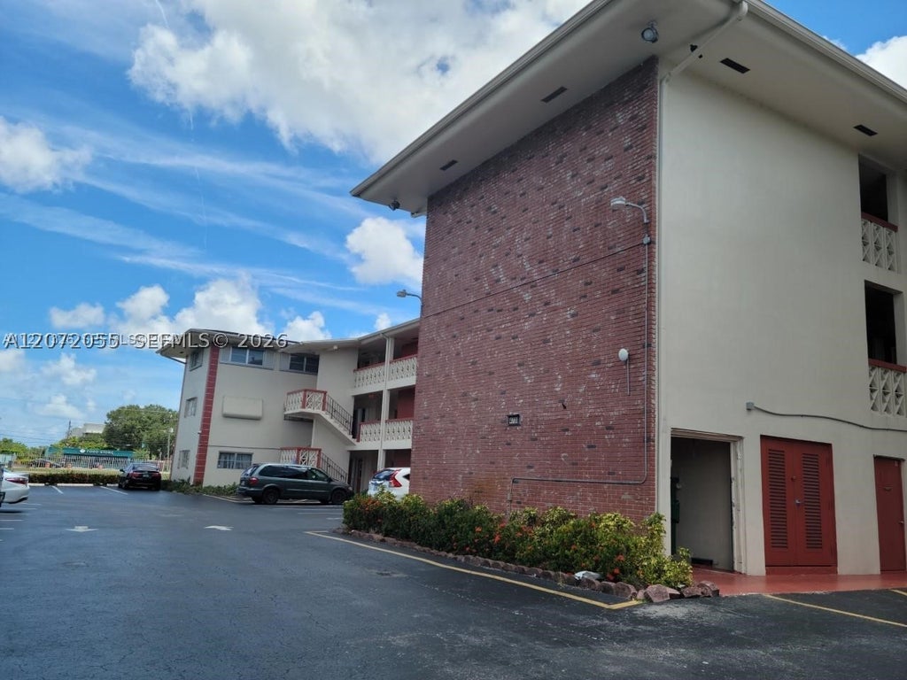 Photo of 4730 NW 10th Ct #302, Plantation, FL 33313 (MLS # A12072055)