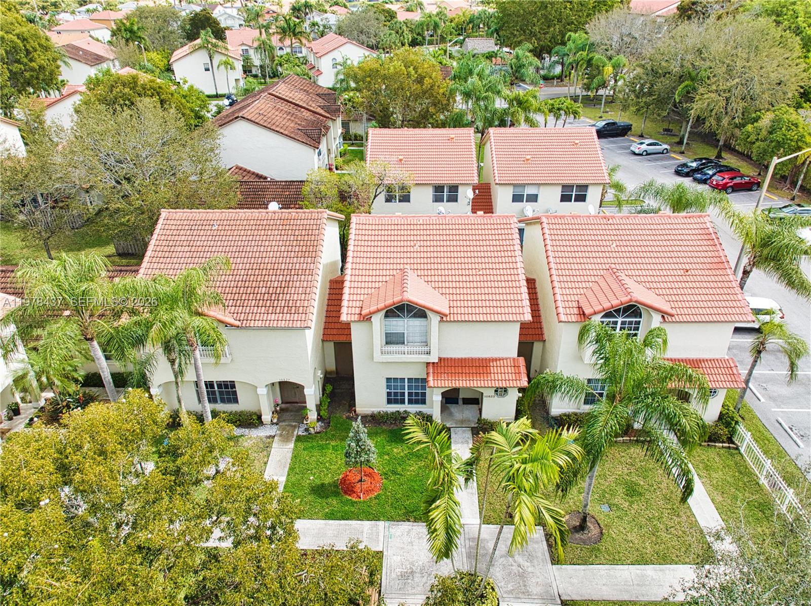 IMAGES AT PEMBROKE POINTE - Residential