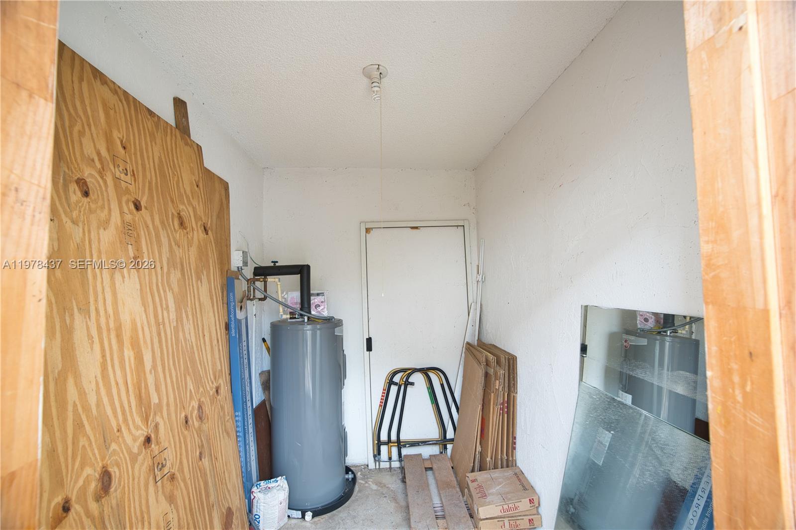 IMAGES AT PEMBROKE POINTE - Residential