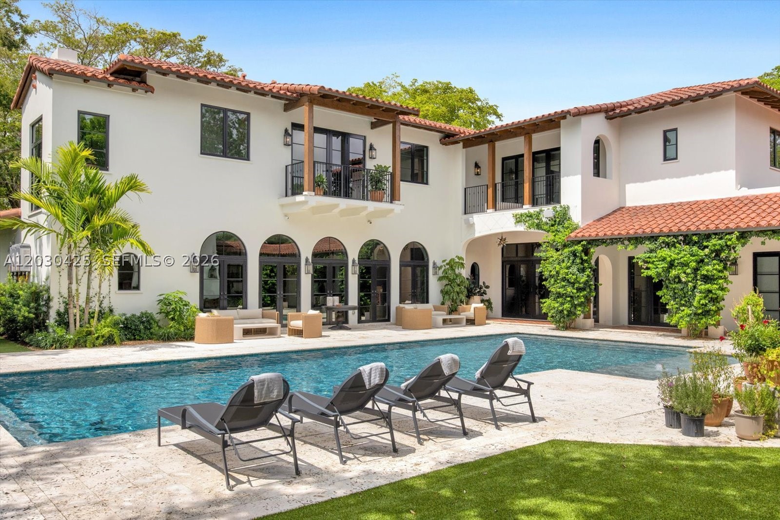 545 San Antonio Ave