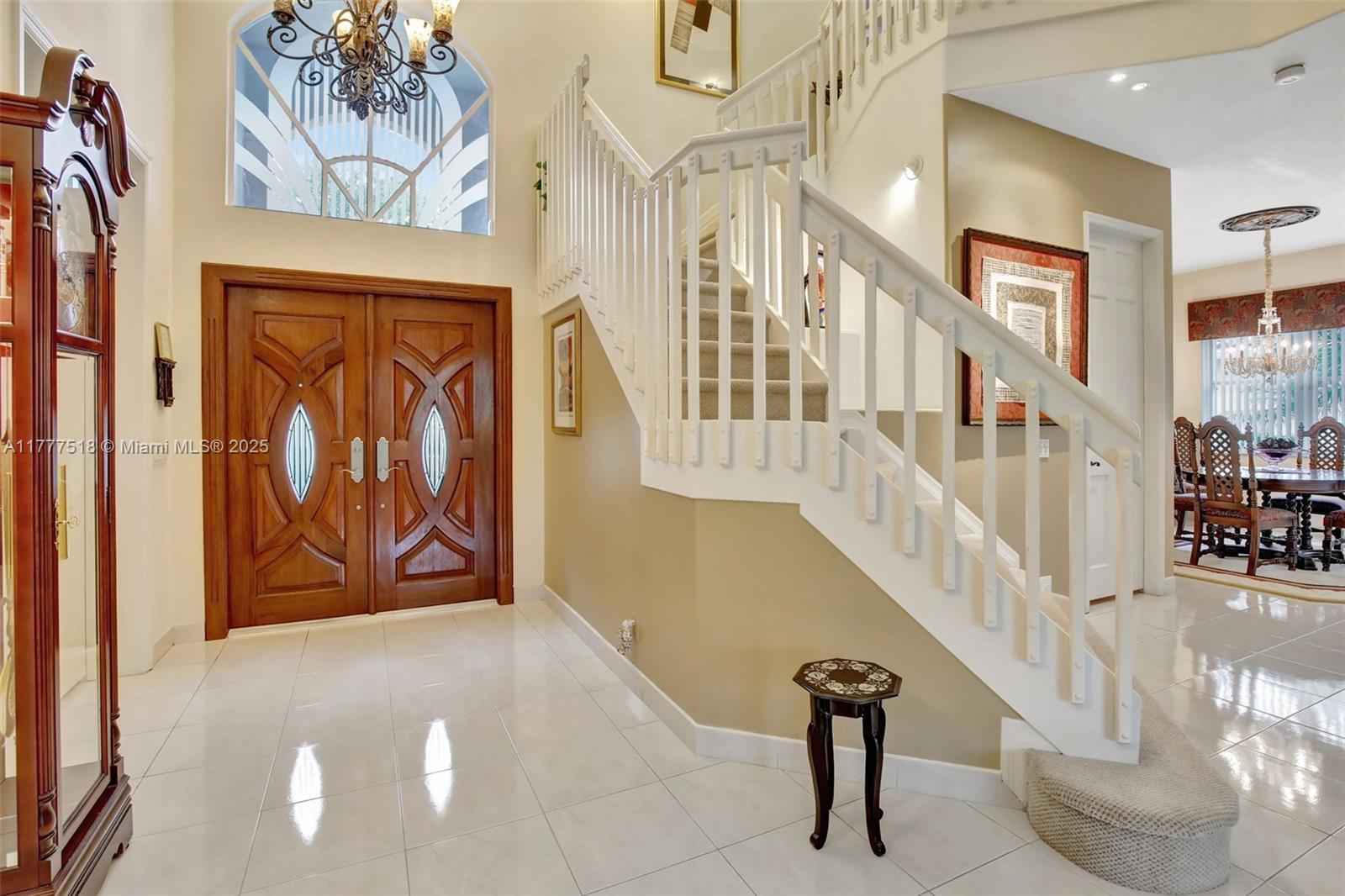 search properties 3 260 Montclaire Dr