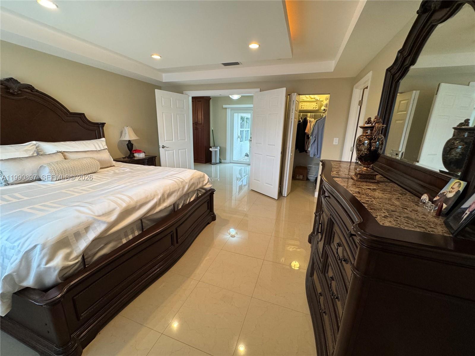 CRESTHAVEN NO 4 - Residential