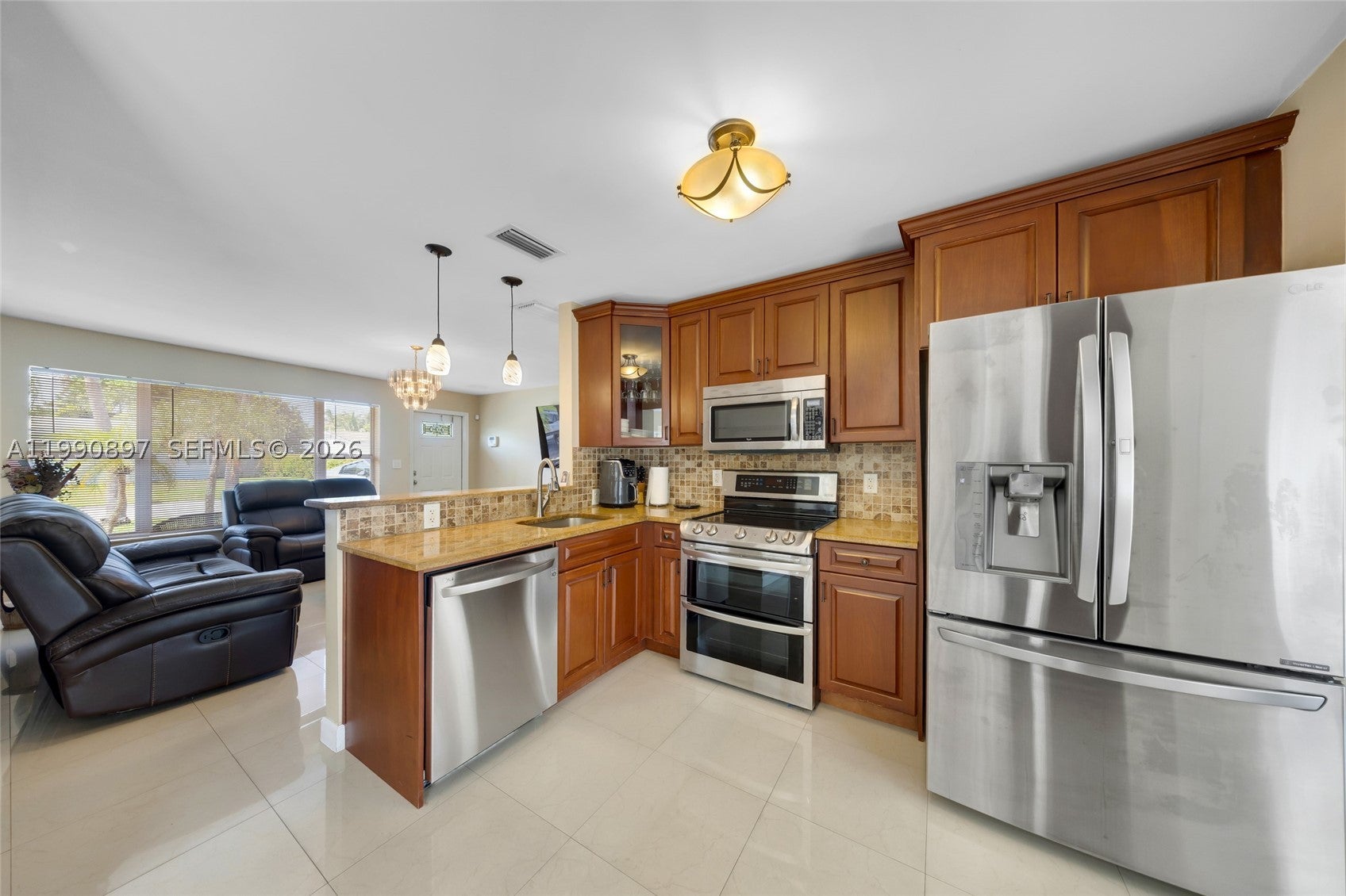 1460 NE 30th Ct