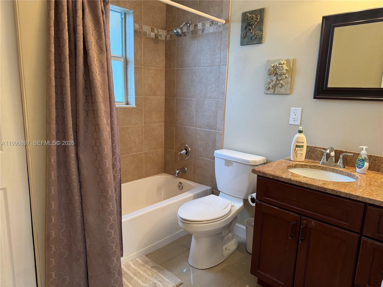 CRESTHAVEN NO 4 - Residential