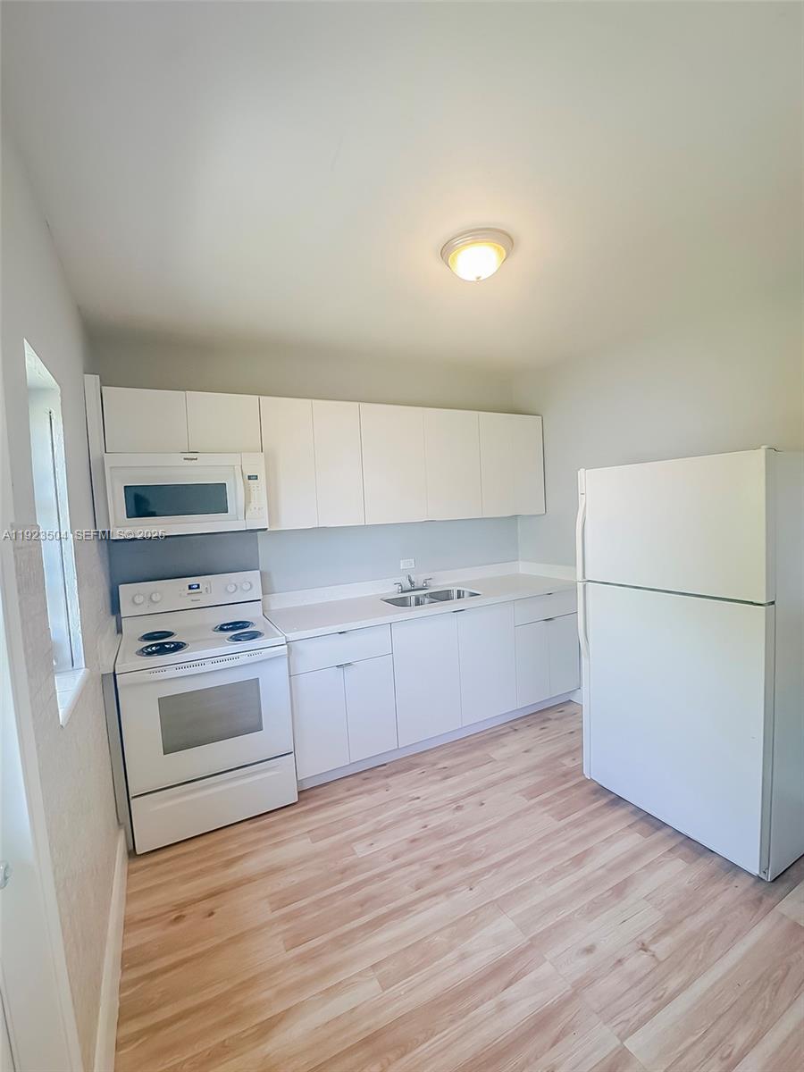 RICHMOND HEIGHTS - Residential