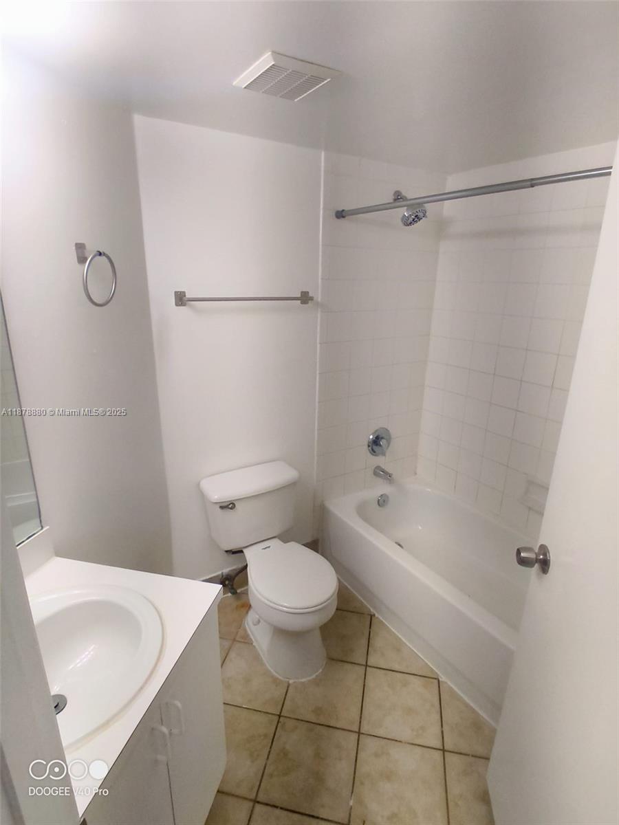 GRAND ISLES CONDO - Residential Lease