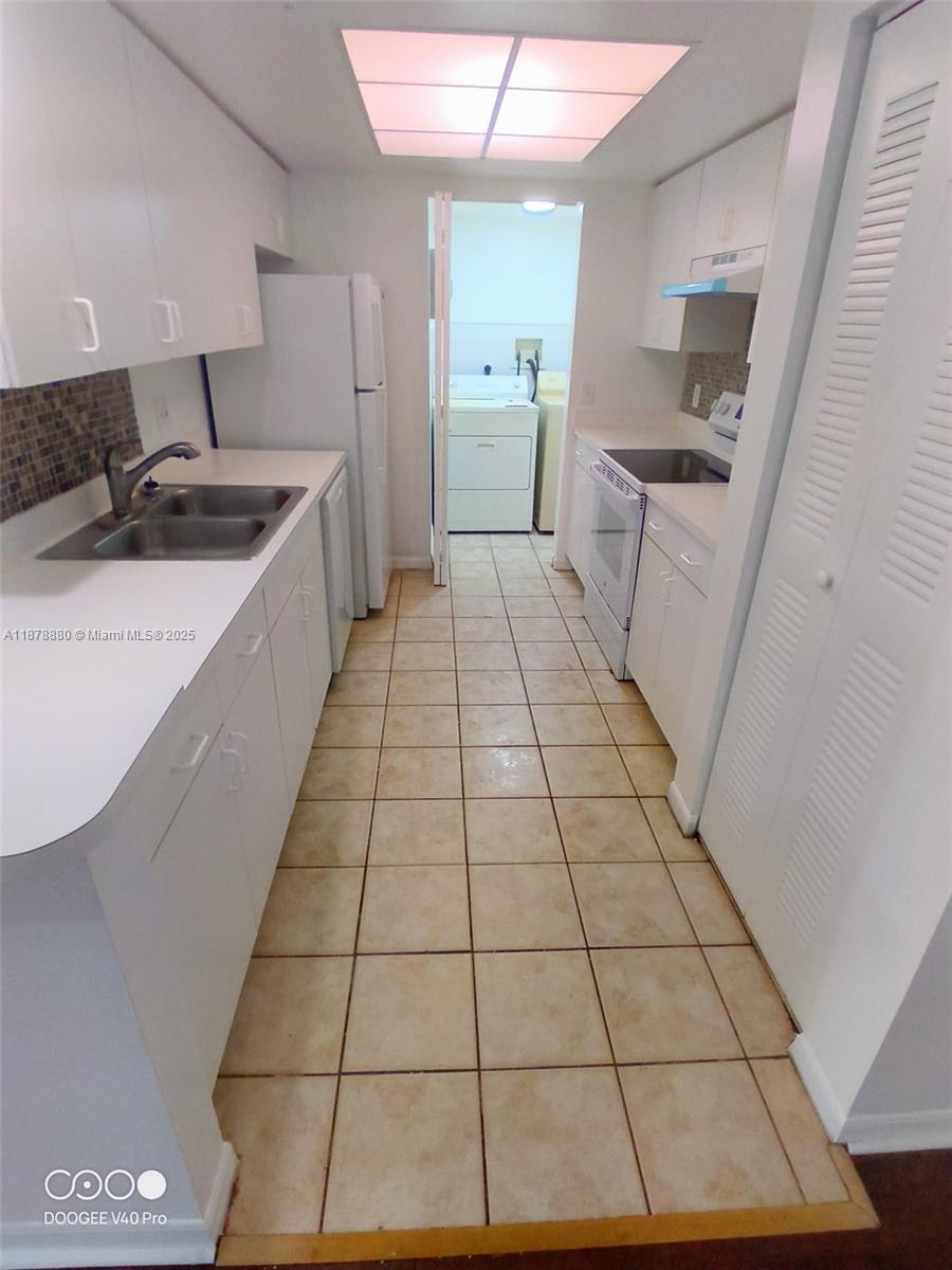 GRAND ISLES CONDO - Residential Lease