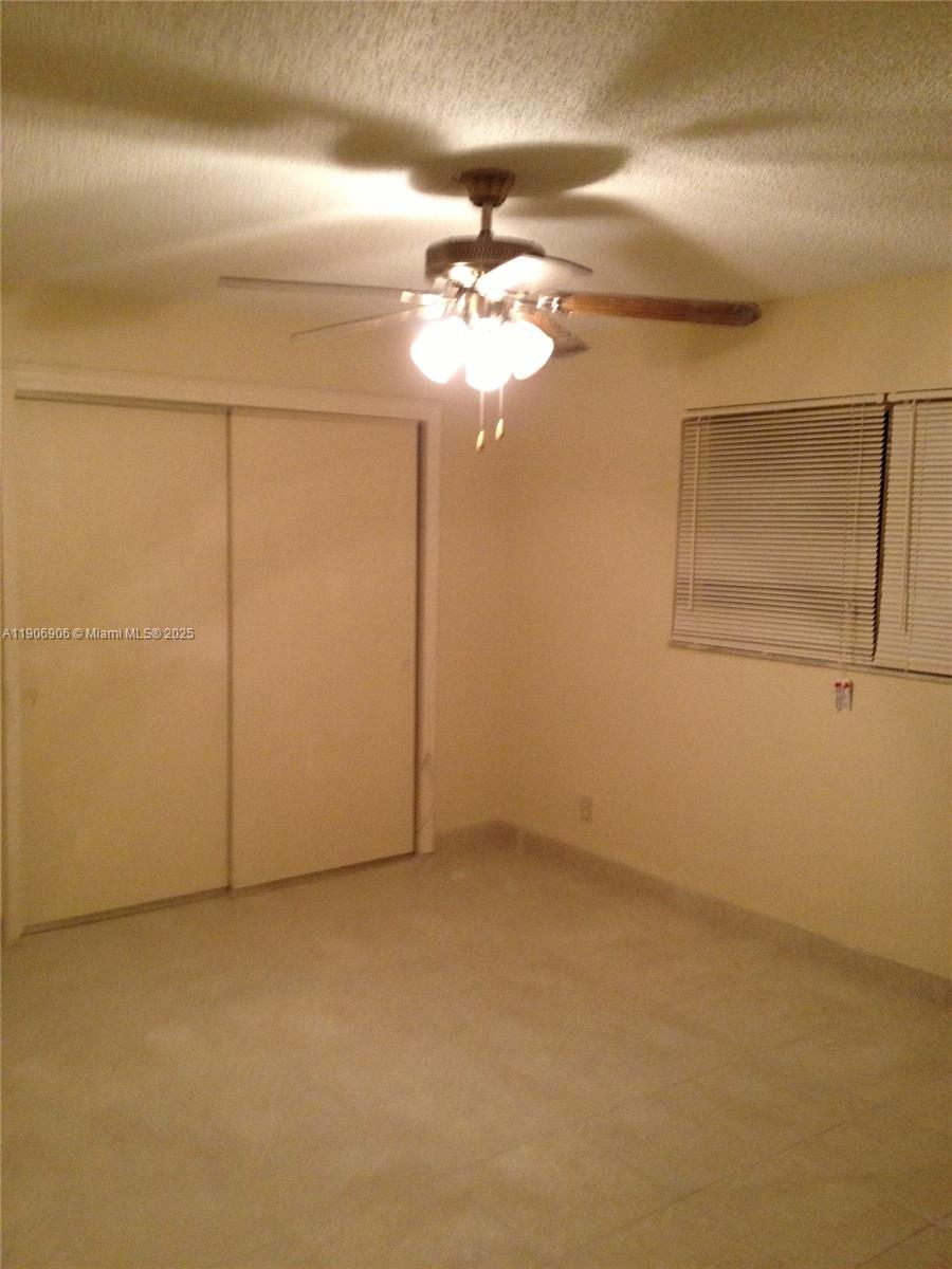 BROWARD GARDENS - Residential Lease