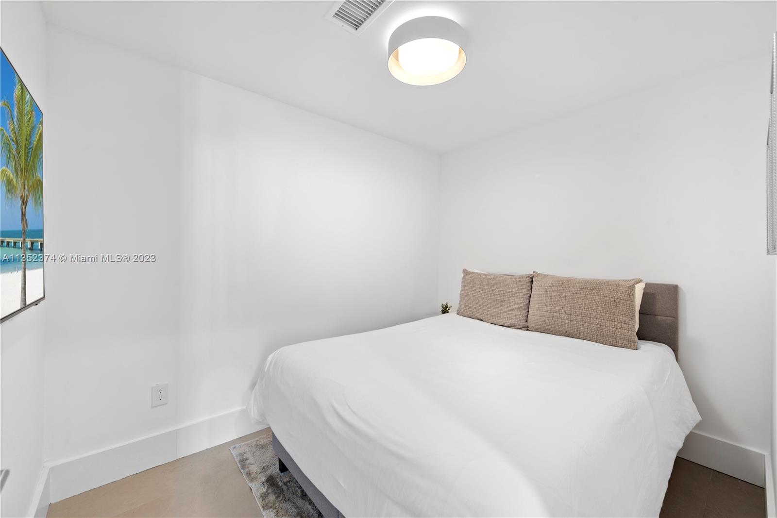 Photo 35 of 51 of 17111 Biscayne Blvd 1406 condo