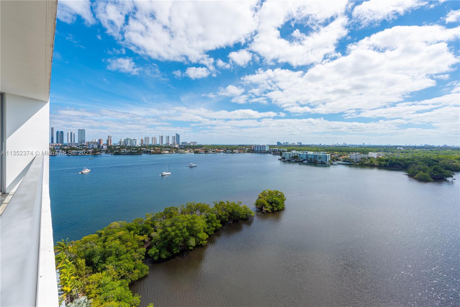 Photo 44 of 51 of 17111 Biscayne Blvd 1406 condo