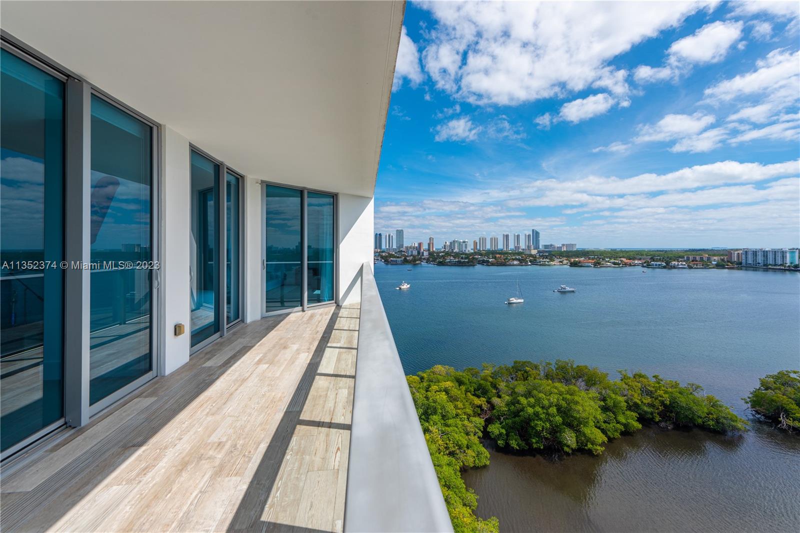 Photo 43 of 51 of 17111 Biscayne Blvd 1406 condo