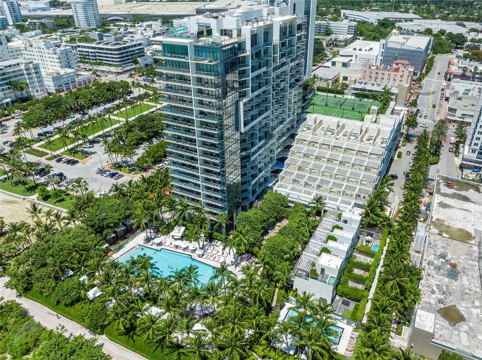 The W South Beach - Residential