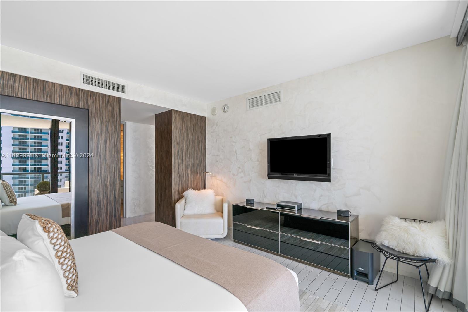 The W South Beach - Residential