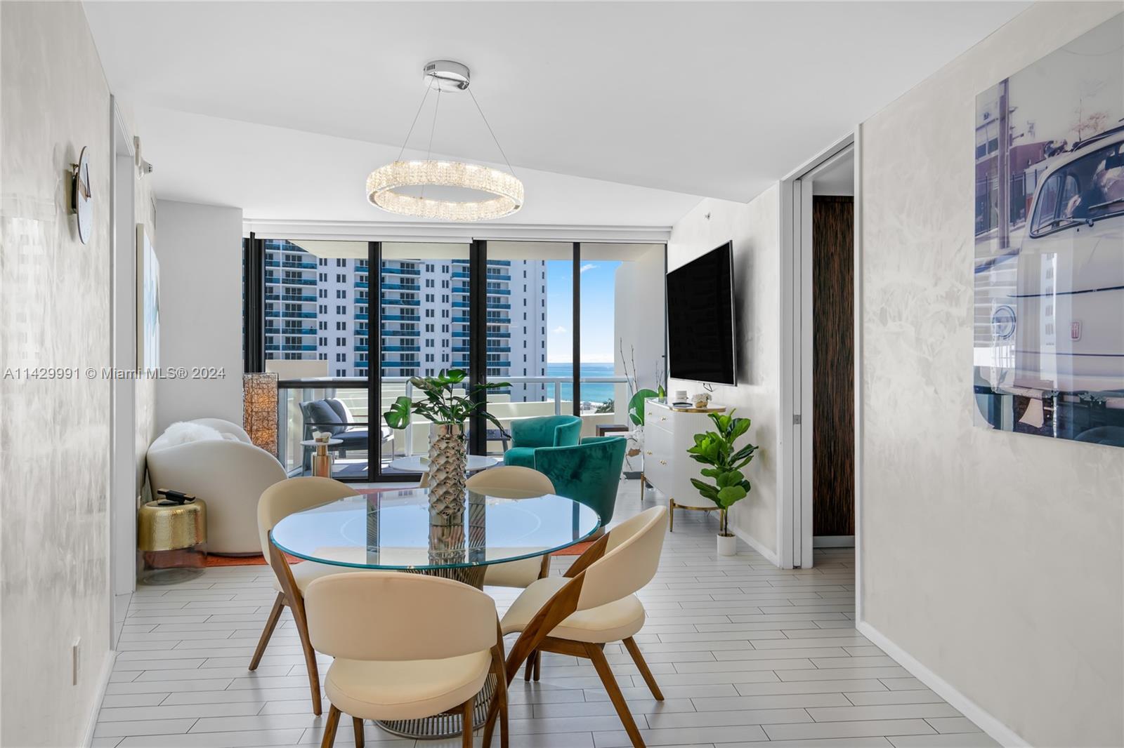 The W South Beach - Residential