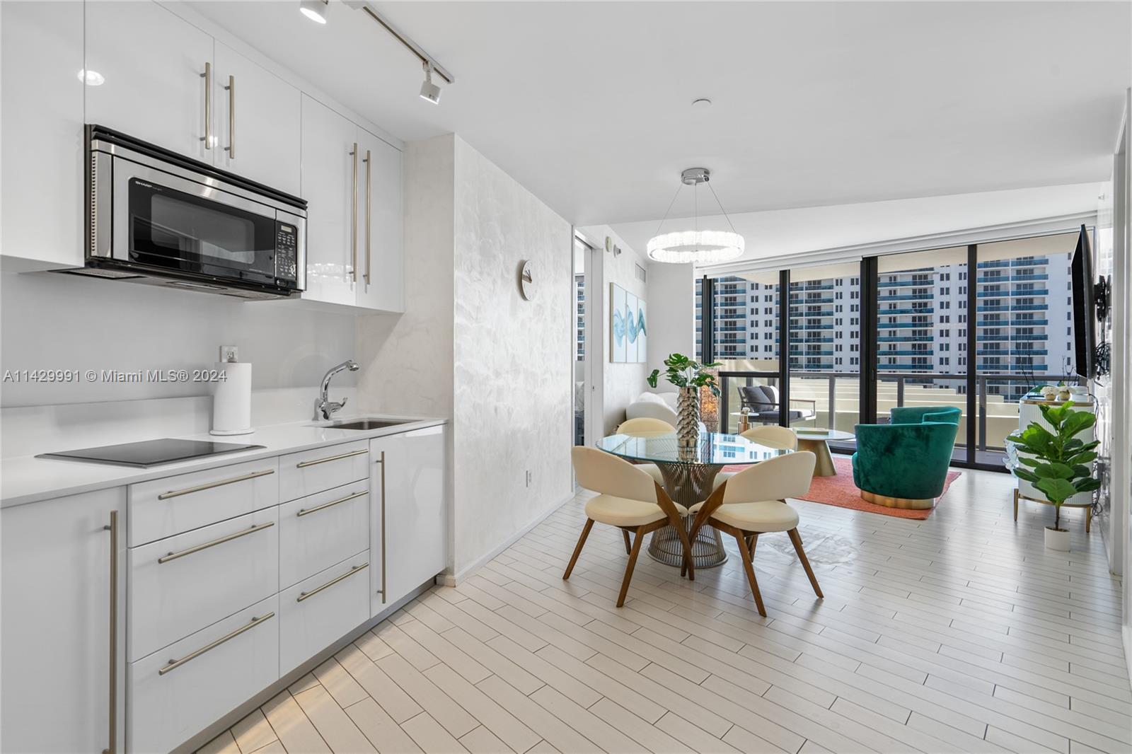 The W South Beach - Residential