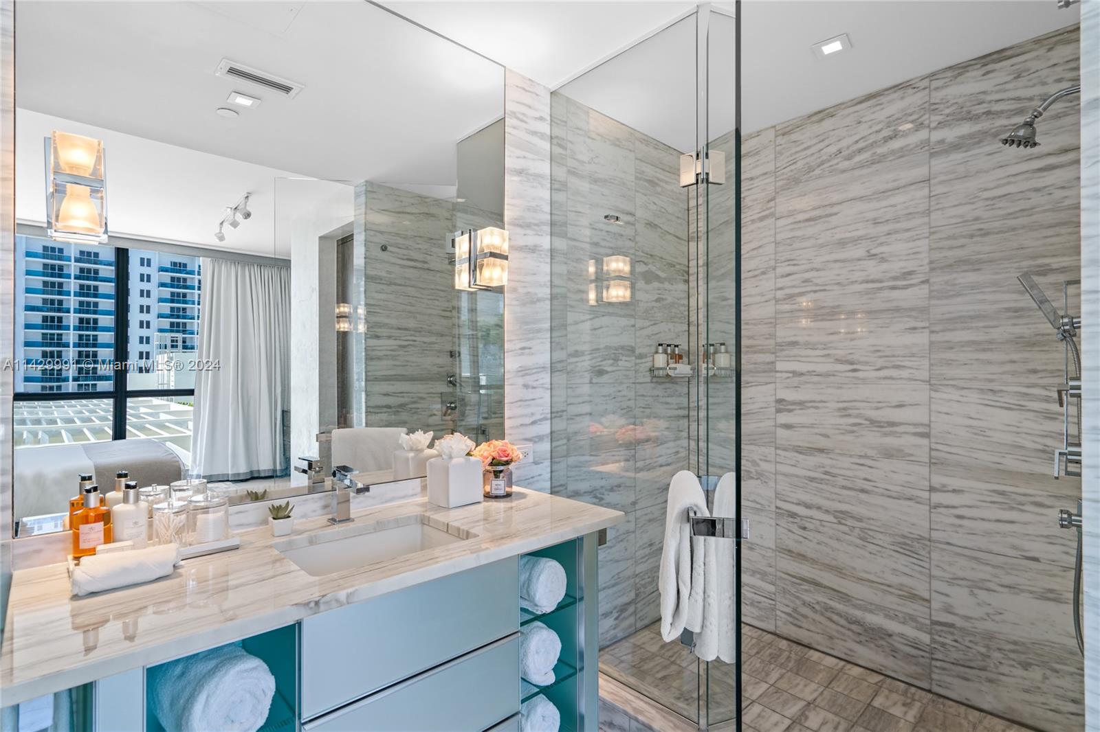 The W South Beach - Residential