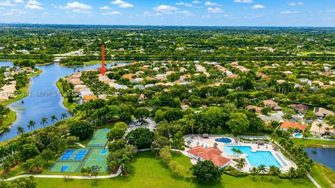 Tiny photo for 4228 Laurel Ridge Cir, Weston, FL 33331 (MLS # A12040141)