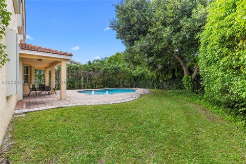 Tiny photo for 4228 Laurel Ridge Cir, Weston, FL 33331 (MLS # A12040141)