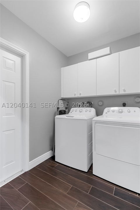 Tiny photo for 4228 Laurel Ridge Cir, Weston, FL 33331 (MLS # A12040141)