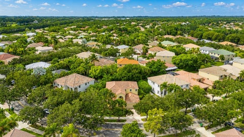 Tiny photo for 4228 Laurel Ridge Cir, Weston, FL 33331 (MLS # A12040141)