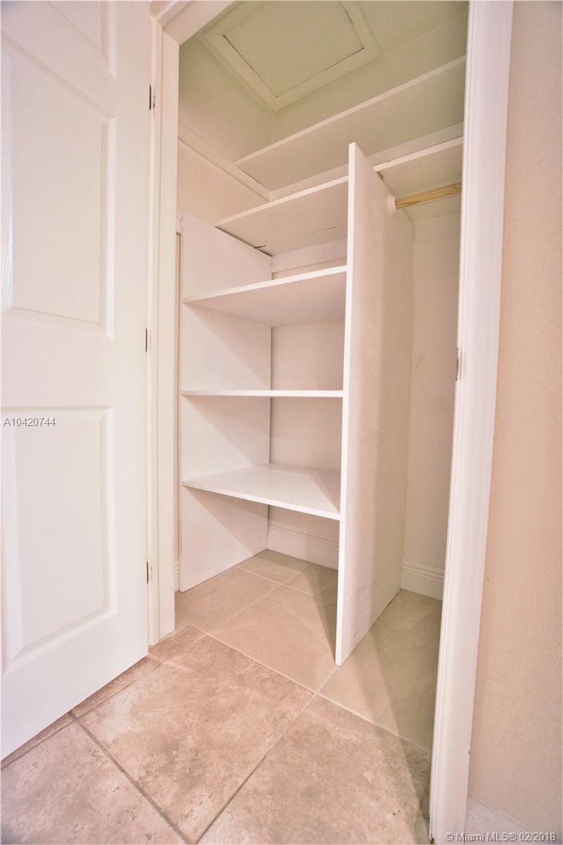 Paradise Port - Residential Lease