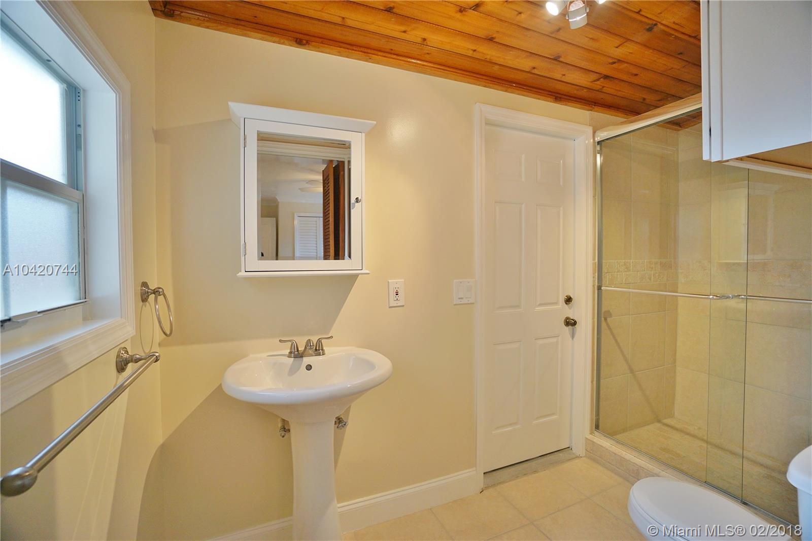 Paradise Port - Residential Lease