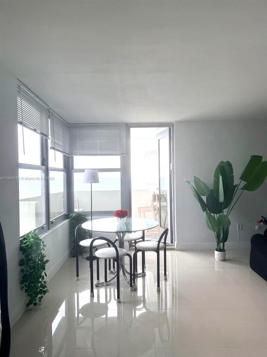 TRITON TOWER CONDO - Residential Lease