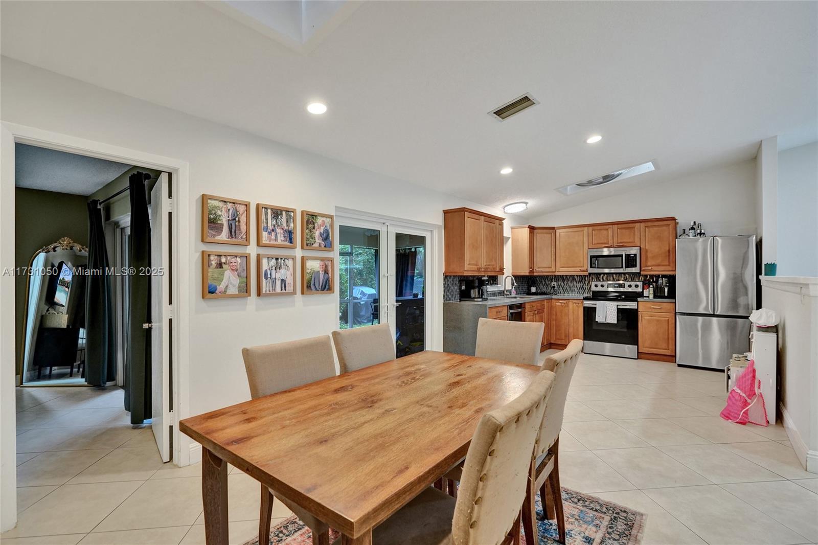 RAMBLEWOOD SOUTH - Residential