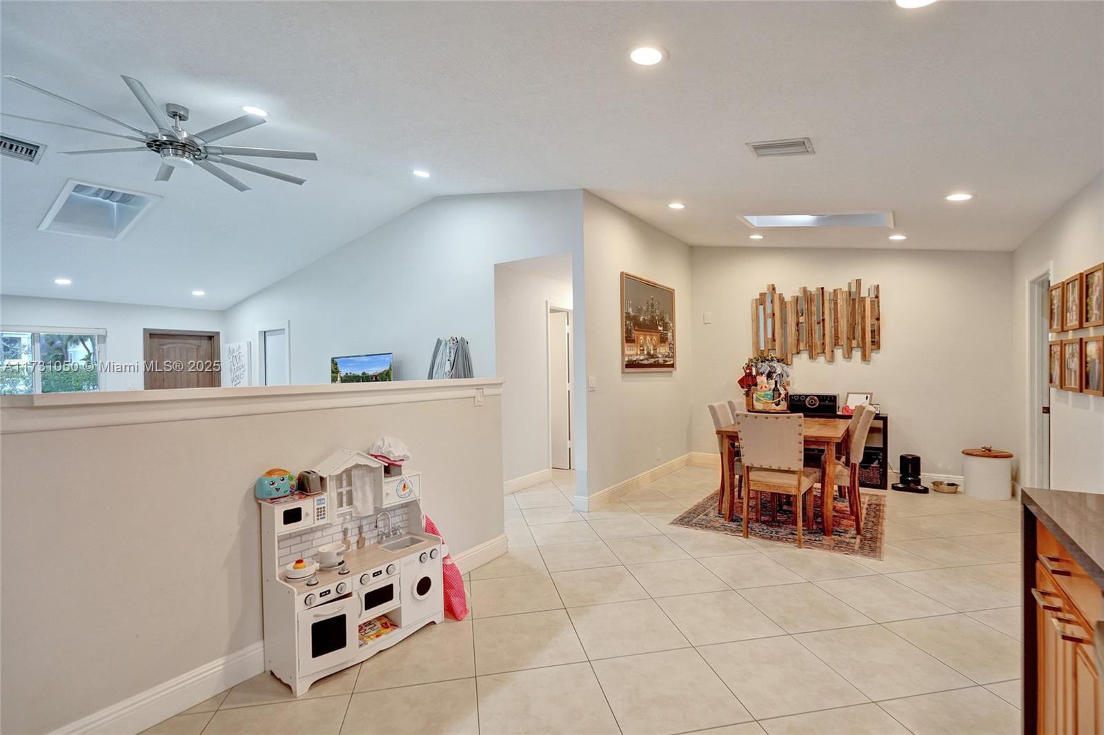 RAMBLEWOOD SOUTH - Residential