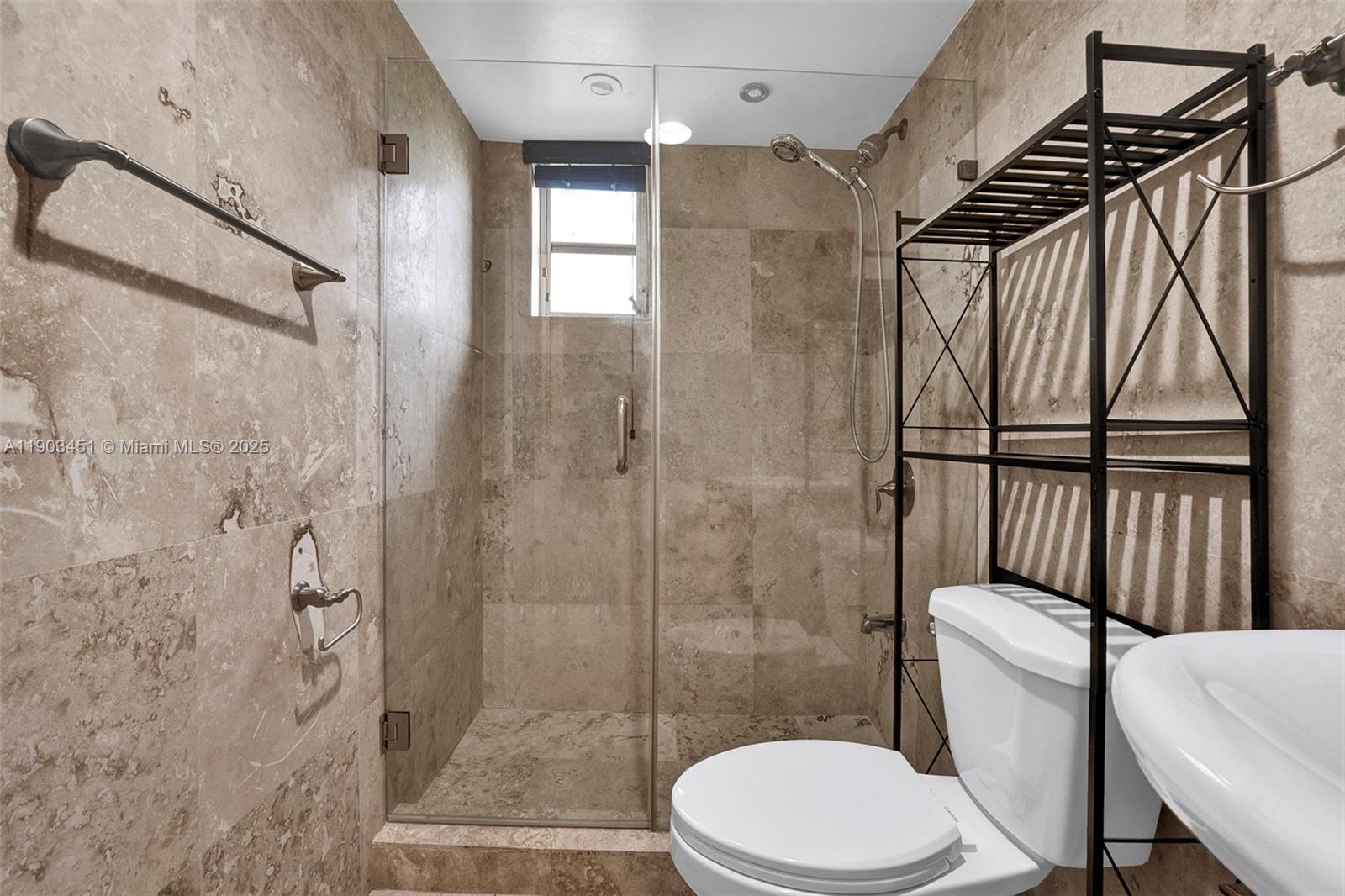 SUNILAND ESTATES - Residential Lease