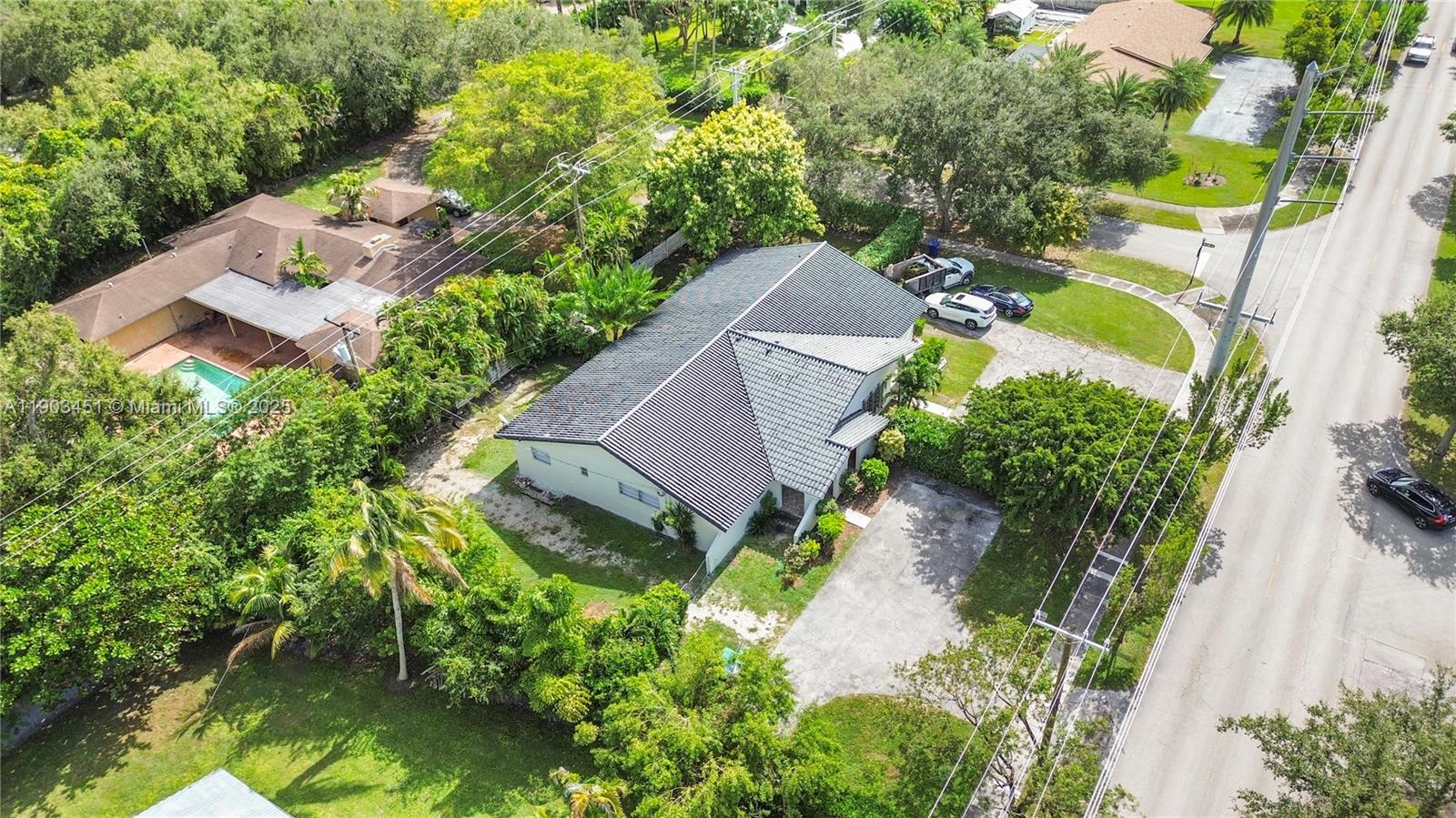 SUNILAND ESTATES - Residential Lease