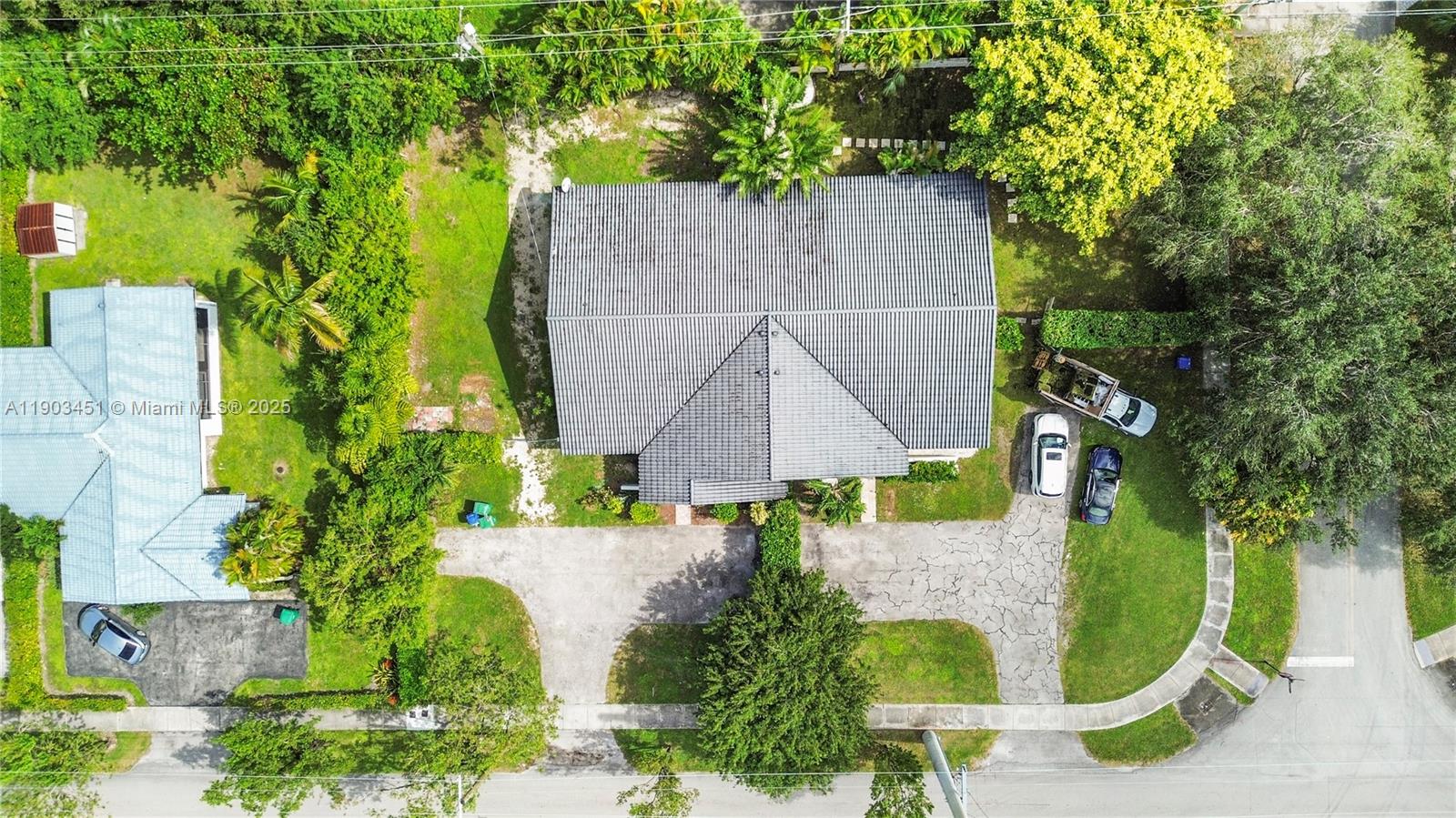 SUNILAND ESTATES - Residential Lease