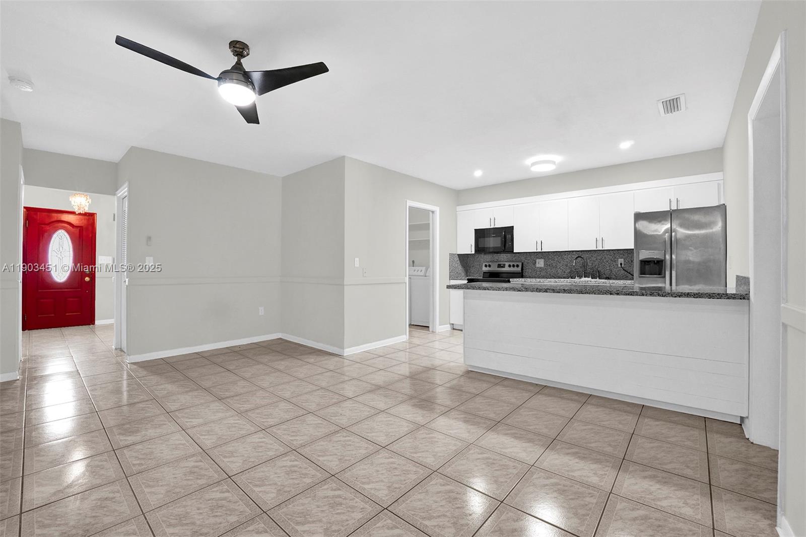 SUNILAND ESTATES - Residential Lease