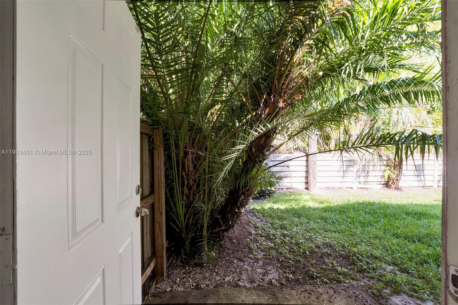 SUNILAND ESTATES - Residential Lease