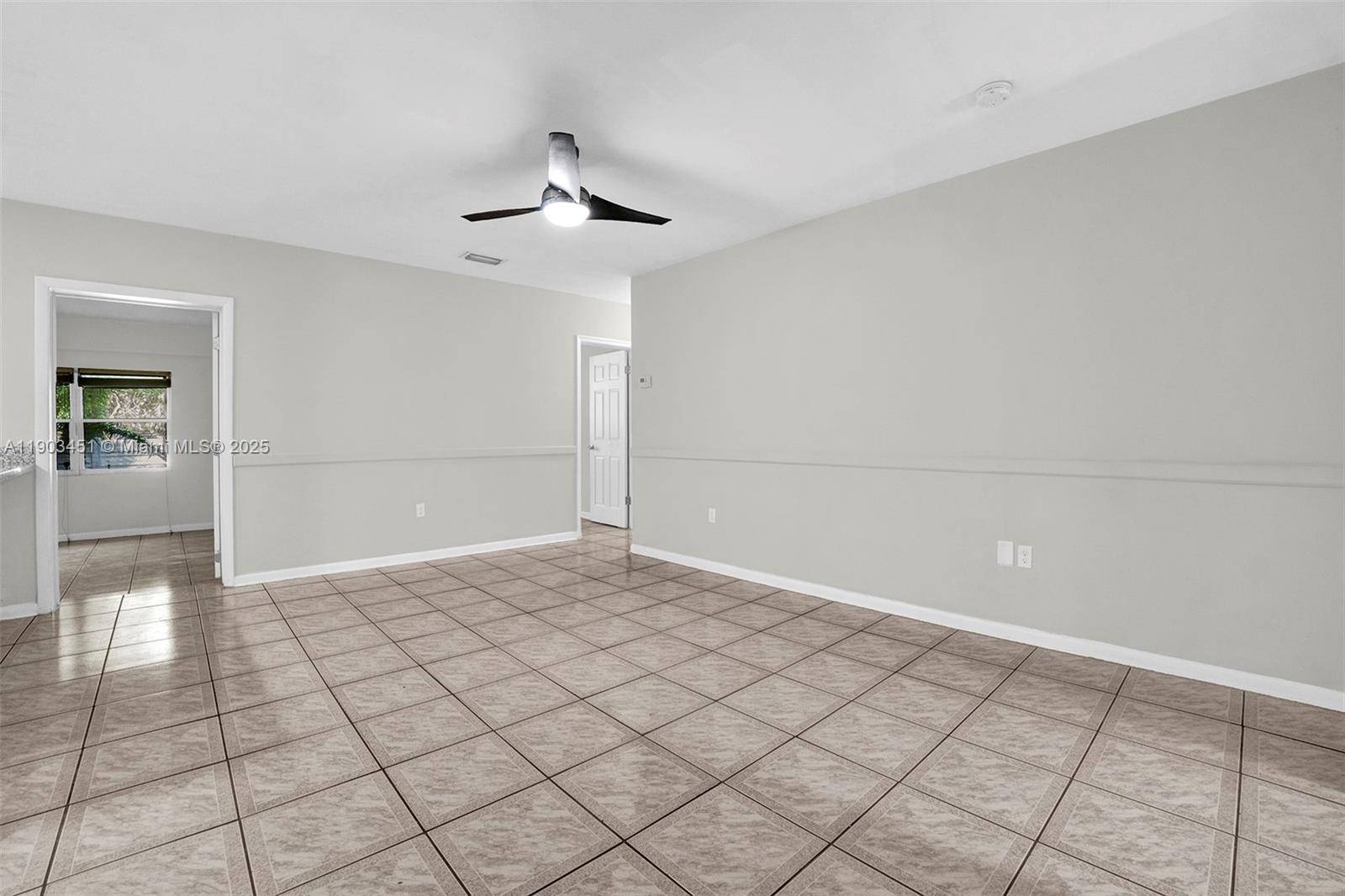 SUNILAND ESTATES - Residential Lease