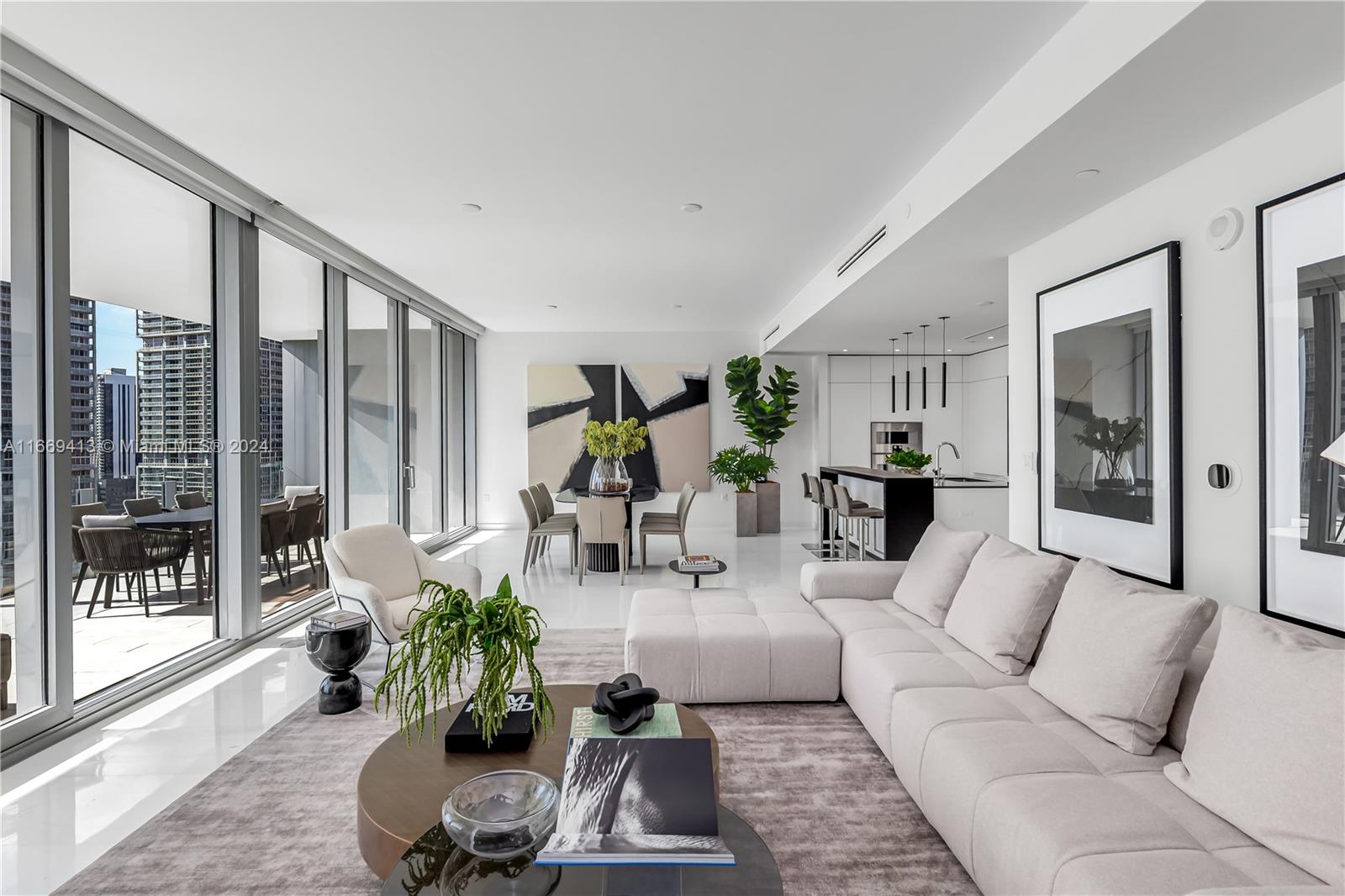 ASTON MARTIN RESIDENCES - Residential